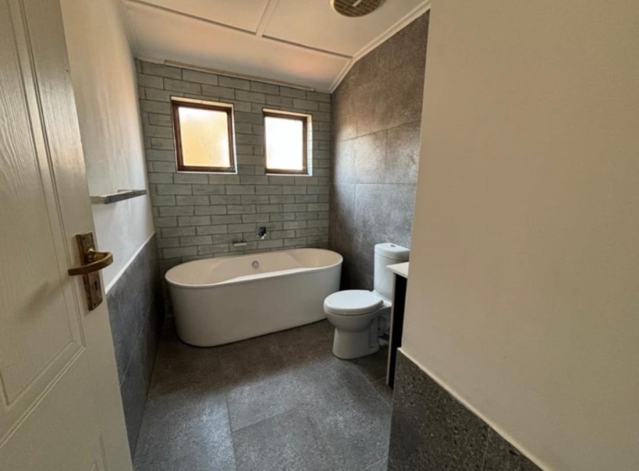 To Let 3 Bedroom Property for Rent in Schoemansville North West